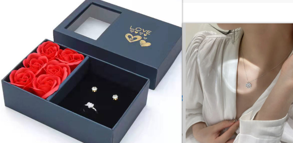 Magnetic Folding Heart Shaped Pendant