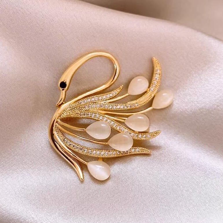 New Stylish High-end Creative Brooch Accessories